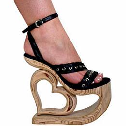 equal heel sandal